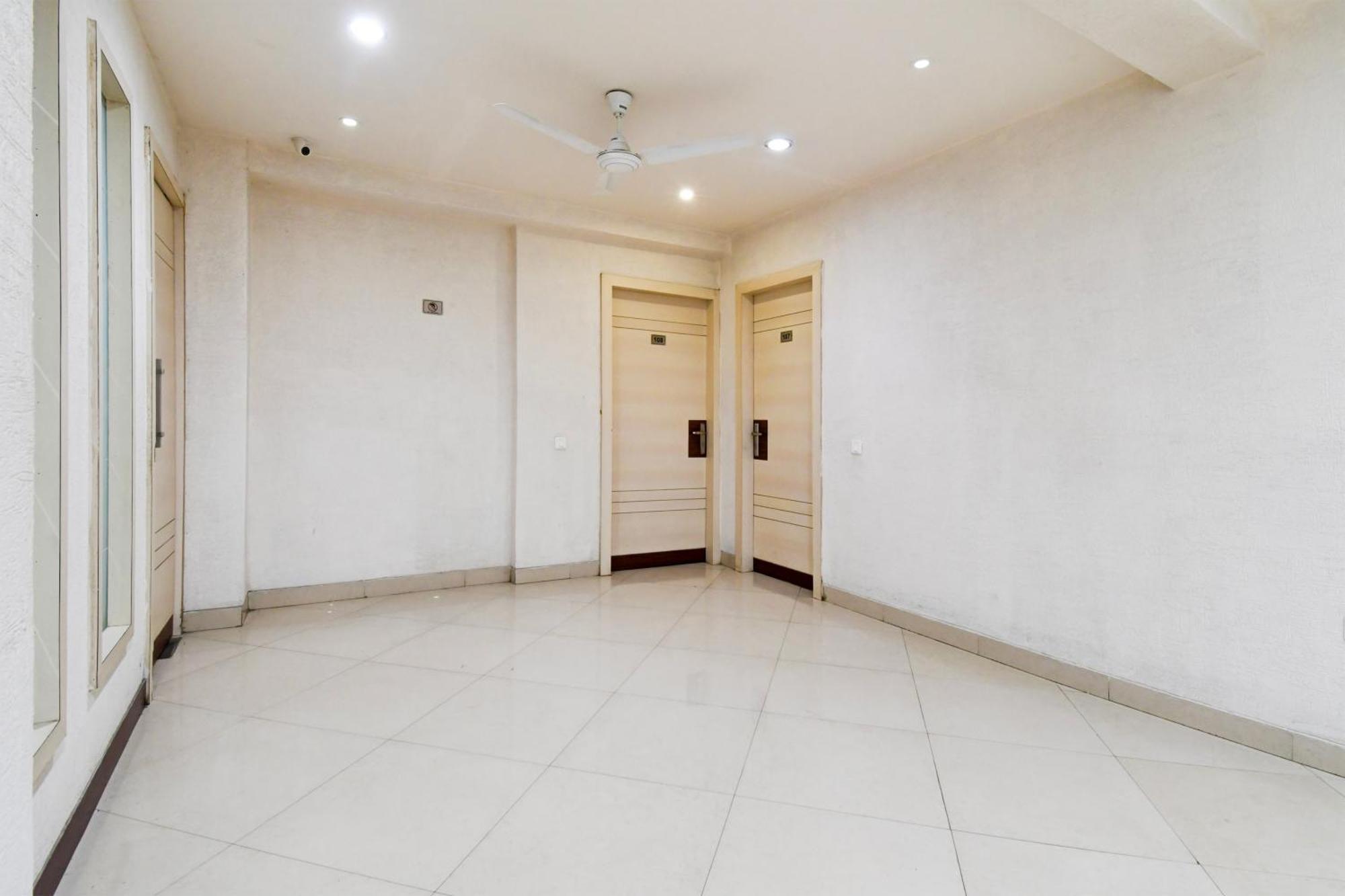 Super Townhouse Harmu Road Formerly Elite City Ranchi Bagian luar foto