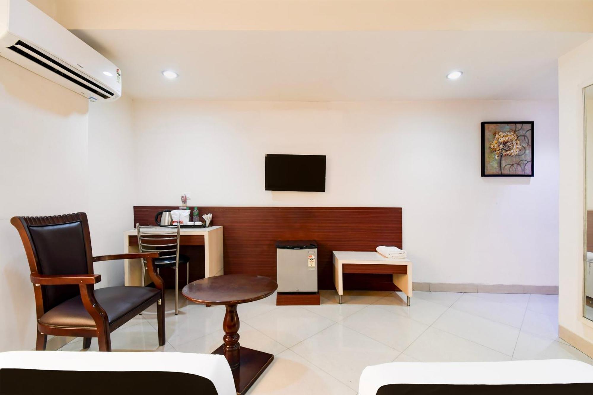 Super Townhouse Harmu Road Formerly Elite City Ranchi Bagian luar foto